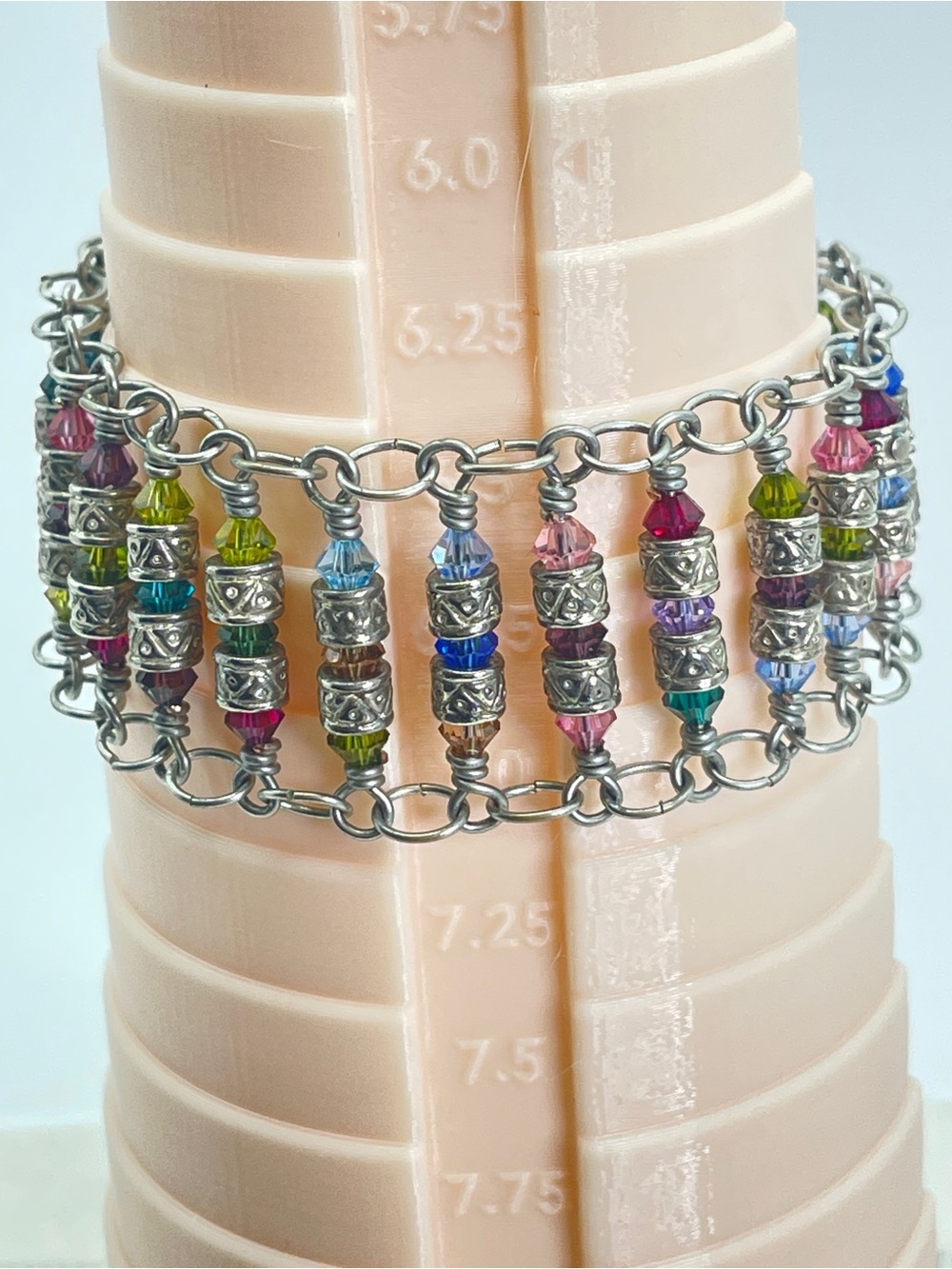 Vintage Multicolor Beaded Chain Bracelet - Silver Tone magnetic closure